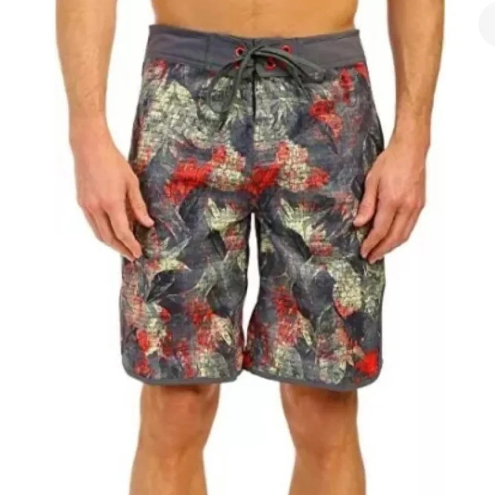 The North Face Men’s Size 40 R Board Shorts Swim Trunks Spring Green Pot Print